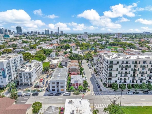 119 SW 7th Ave, Miami FL 33130