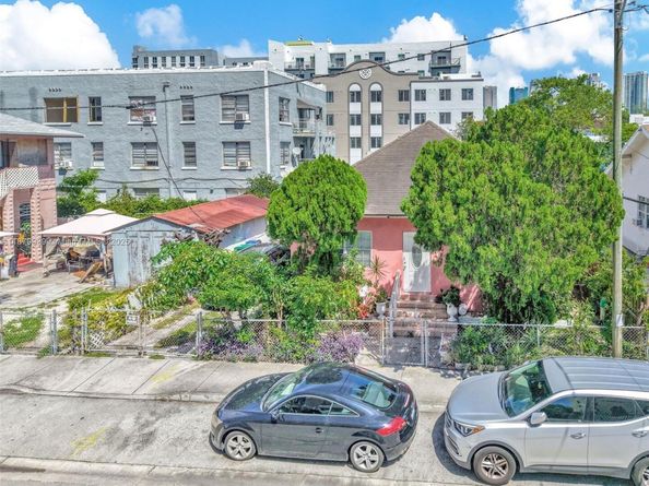 119 SW 7th Ave, Miami FL 33130