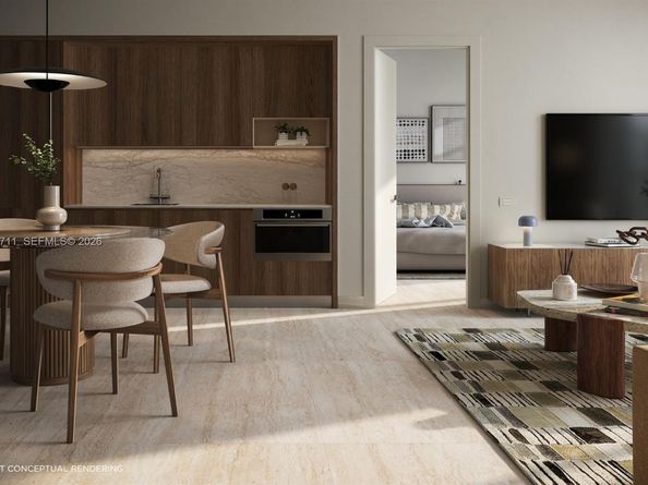 1611 SW 2nd Av 504, Miami FL 33129