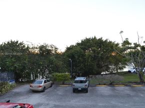 9682 Fontainebleau Blvd 203, Miami FL 33172