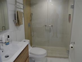 9682 Fontainebleau Blvd 203, Miami FL 33172