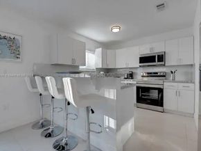 415 NW 52nd St, Miami FL 33127