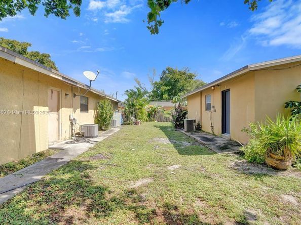 2321 NW 20th St, Fort Lauderdale FL 33311
