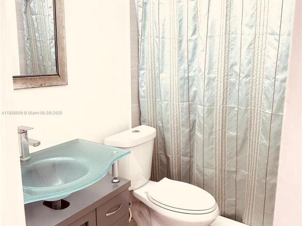 Undisclosed Address #A11898609, Pembroke Pines FL 33024