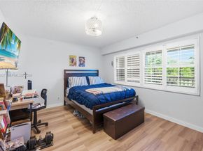 625 Oaks Dr 304, Pompano Beach FL 33069