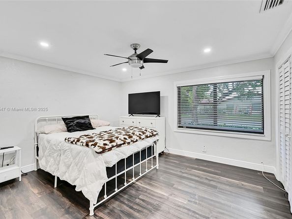 1840 NW 93rd Ter, Coral Springs FL 33071