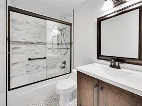 1840 NW 93rd Ter, Coral Springs FL 33071