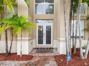 4172 NE 16th St, Homestead FL 33033