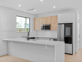 3614 Thomas Ave, Miami FL 33133