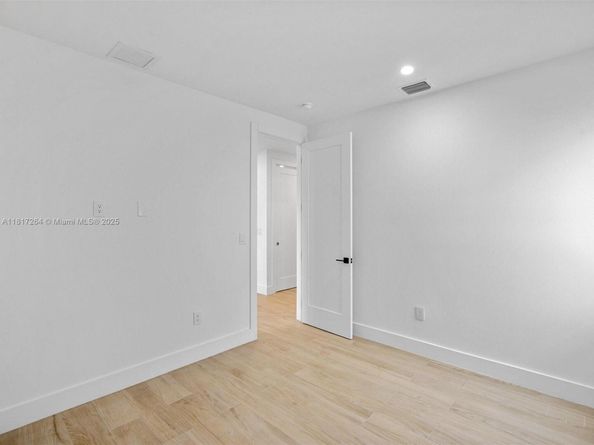 3614 Thomas Ave, Miami FL 33133
