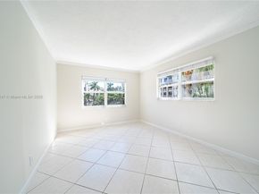 2555 NE 11th St 310, Fort Lauderdale FL 33304