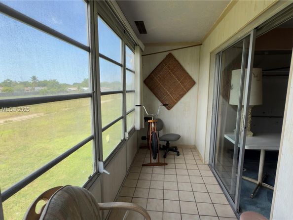 9121 Sunrise Lakes Blvd 210, Sunrise FL 33322