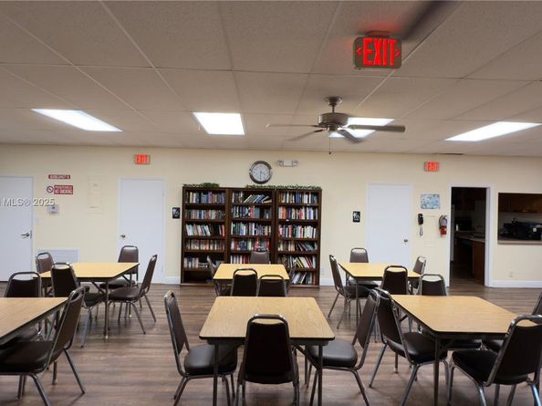 9121 Sunrise Lakes Blvd 210, Sunrise FL 33322