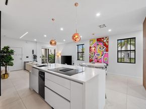 421 NW 17th St, Fort Lauderdale FL 33311