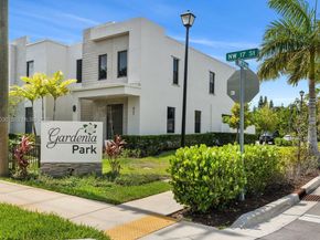 421 NW 17th St, Fort Lauderdale FL 33311