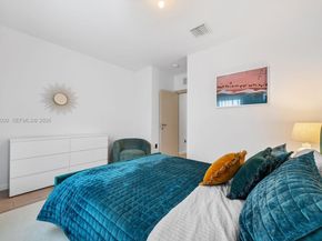 421 NW 17th St, Fort Lauderdale FL 33311