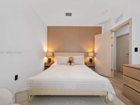 421 NW 17th St, Fort Lauderdale FL 33311