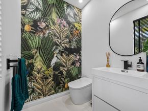 421 NW 17th St, Fort Lauderdale FL 33311