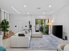 421 NW 17th St, Fort Lauderdale FL 33311