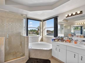 16419 Sapphire Pl, Weston FL 33331