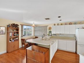 16419 Sapphire Pl, Weston FL 33331