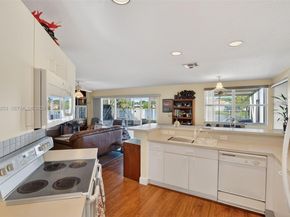 16419 Sapphire Pl, Weston FL 33331