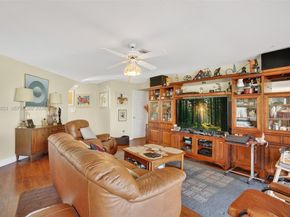 16419 Sapphire Pl, Weston FL 33331