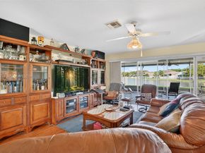 16419 Sapphire Pl, Weston FL 33331