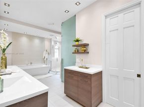 3502 Derby Ln, Weston FL 33331
