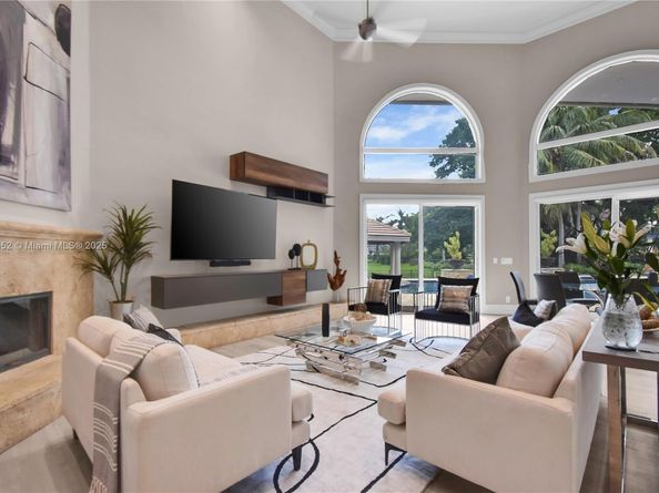 3502 Derby Ln, Weston FL 33331