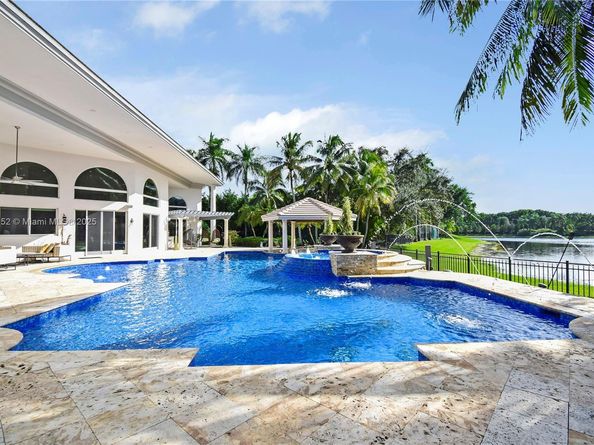 3502 Derby Ln, Weston FL 33331