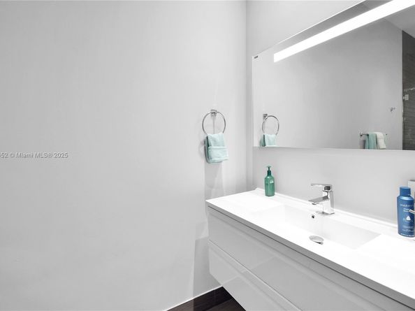 3502 Derby Ln, Weston FL 33331