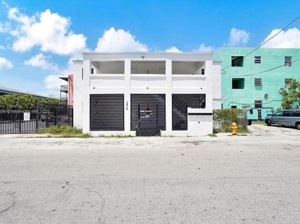 1814 NW 2nd Ct, Miami FL 33136