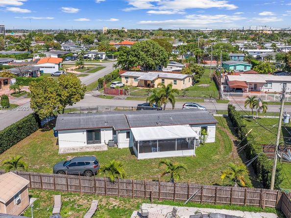 11420 SW 44th St, Miami FL 33165