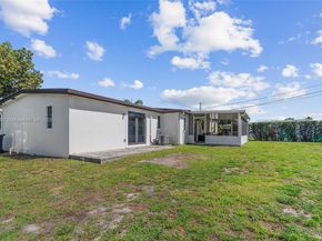 11420 SW 44th St, Miami FL 33165