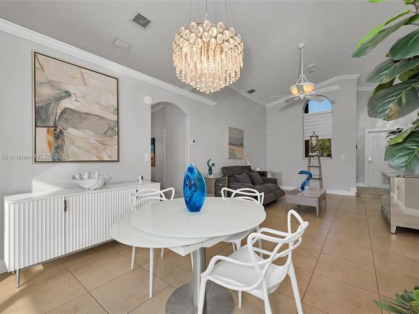 18332 SW 94th Ct, Palmetto Bay FL 33157