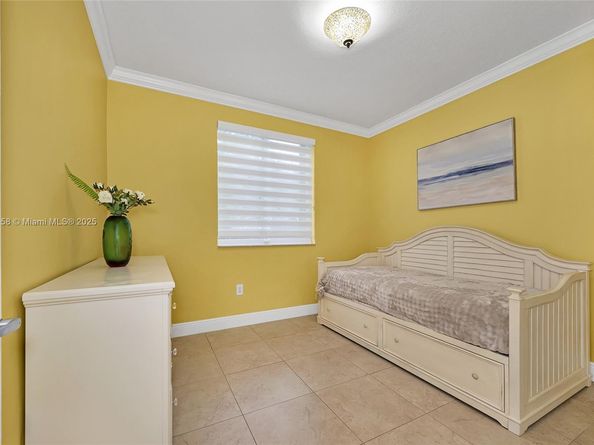 18332 SW 94th Ct, Palmetto Bay FL 33157