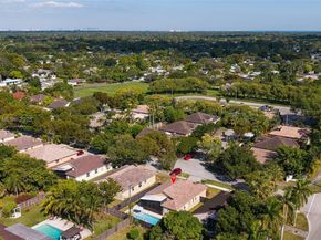 18332 SW 94th Ct, Palmetto Bay FL 33157