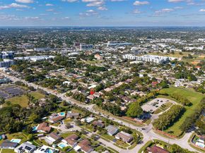 18332 SW 94th Ct, Palmetto Bay FL 33157