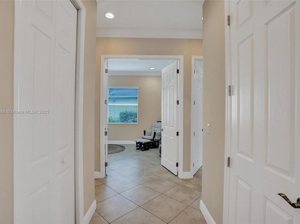 2954 Bellarosa Cir, Royal Palm Beach FL 33411