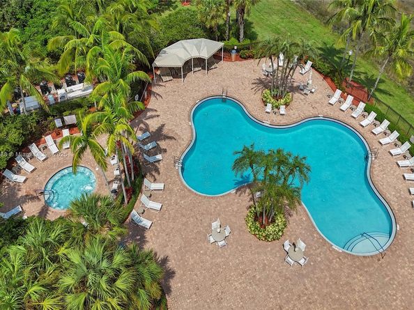 2954 Bellarosa Cir, Royal Palm Beach FL 33411