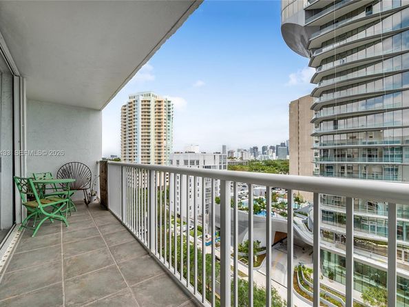 150 SE 25th Rd 12B, Miami FL 33129