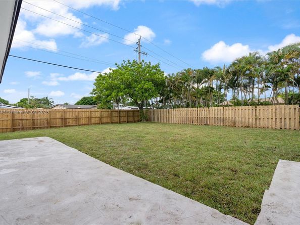 3645 SW 22nd St, Fort Lauderdale FL 33312