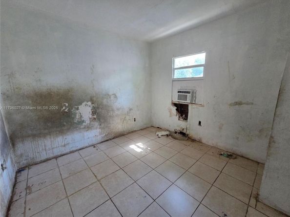 5511 NW 4th Ave, Miami FL 33127