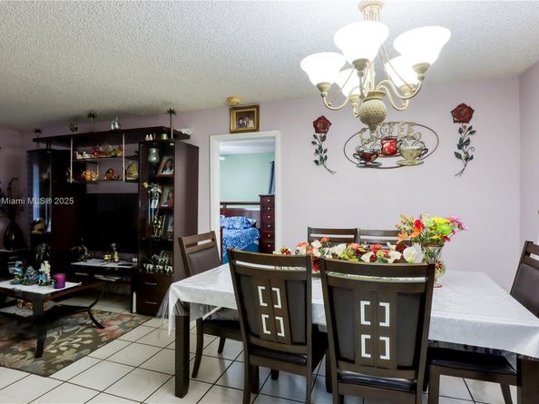 15825 SW 305th Ter, Homestead FL 33033