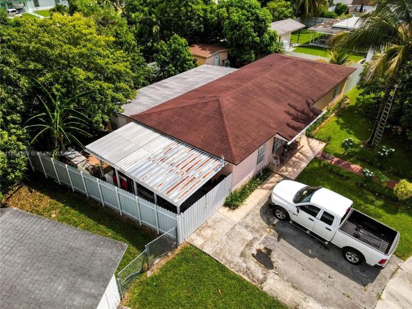 15825 SW 305th Ter, Homestead FL 33033