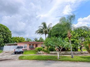 15825 SW 305th Ter, Homestead FL 33033