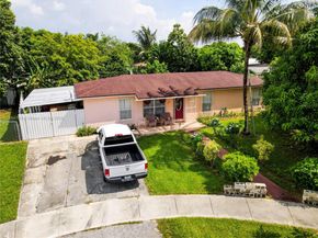 15825 SW 305th Ter, Homestead FL 33033