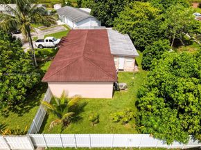 15825 SW 305th Ter, Homestead FL 33033