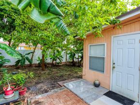 15825 SW 305th Ter, Homestead FL 33033